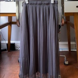 BR pleated tulle midi skirt